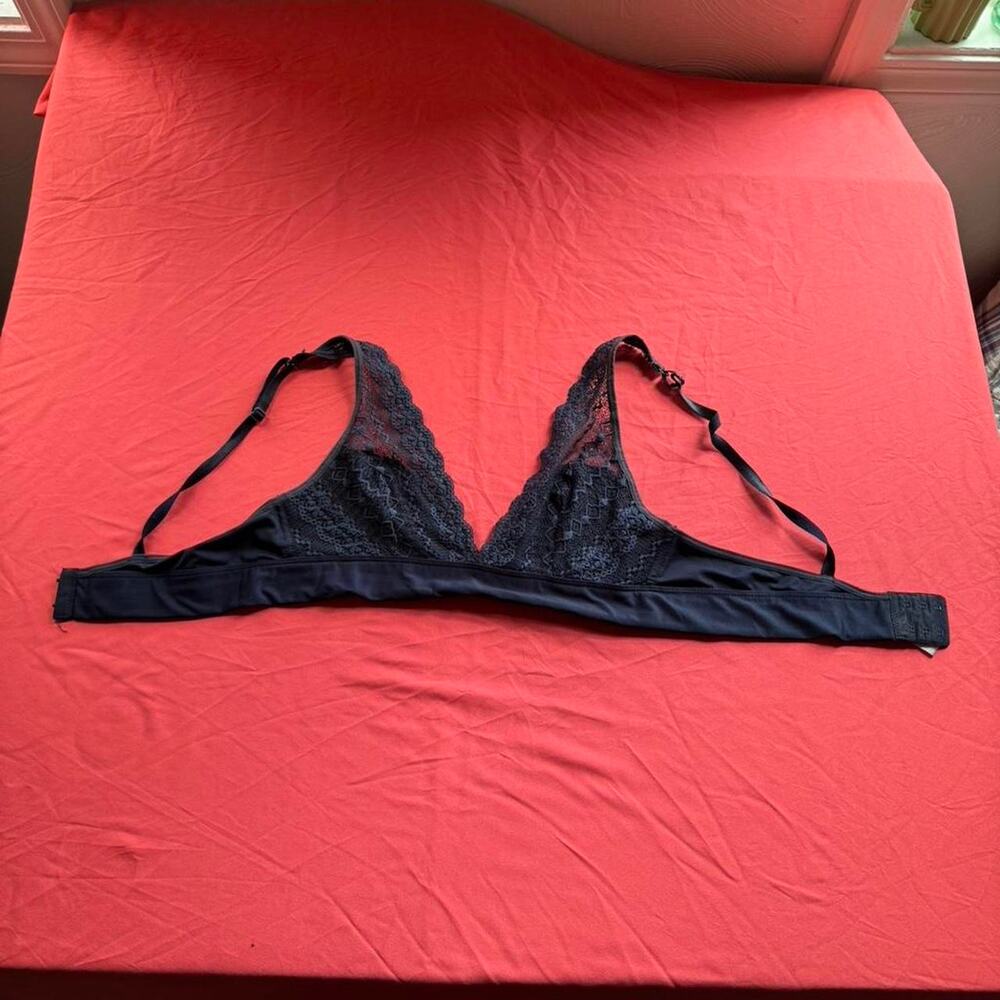 Marilyn Monroe navy blue lace bralette- Size L